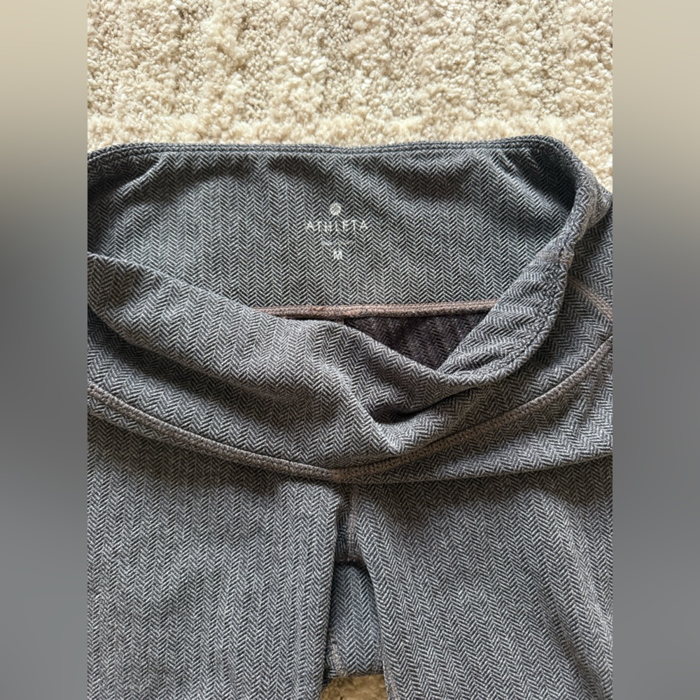 Athleta Gray Herringbone pattern/textured Leggings - image 2